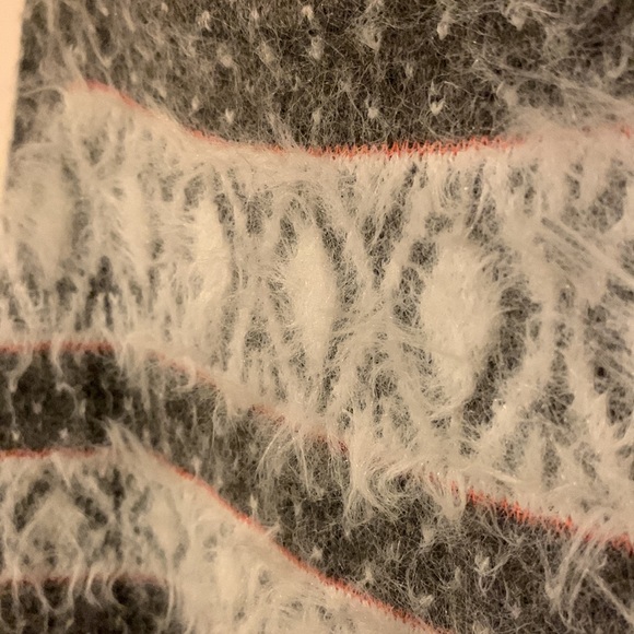 Anthropologie fuzzy sweater - Picture 2 of 8